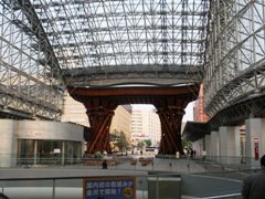 kanazawa station.jpg